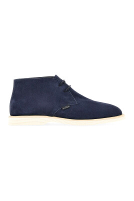 chaussures-bleues-en-daim