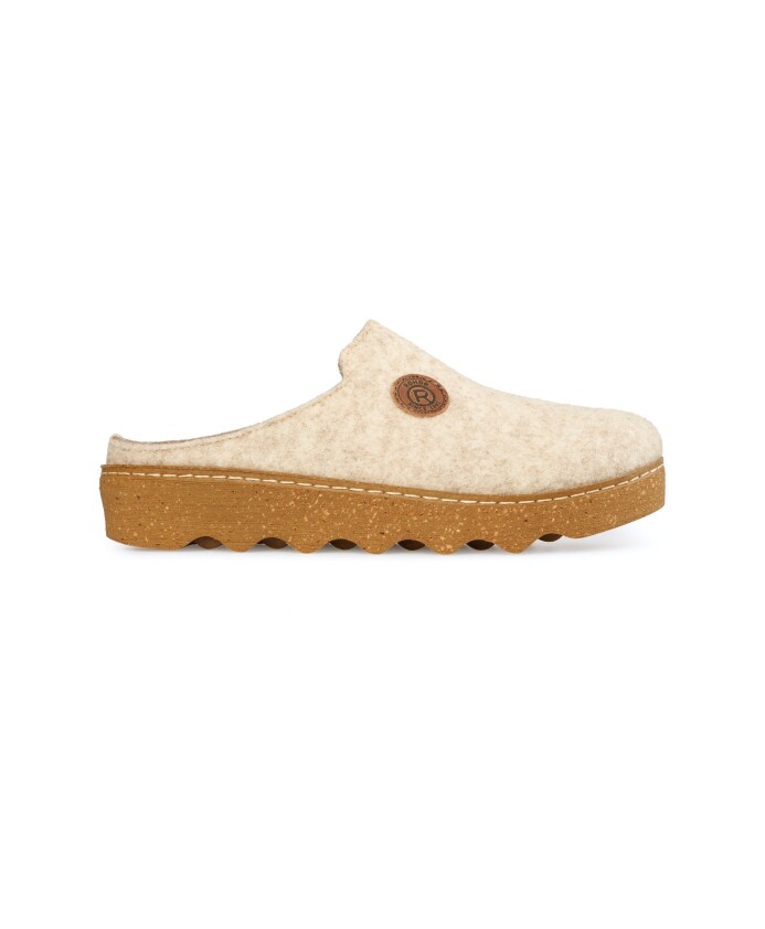 chaussons-gris-chauds-doubles-femme