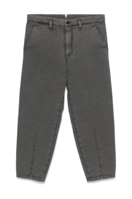grijze-broek-voor-mannen