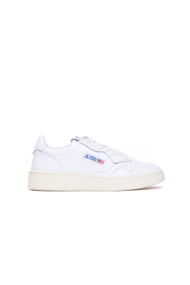 sneakers-blancs-en-cuir-bas