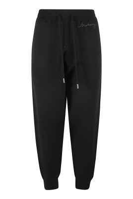 black-trousers-stylish