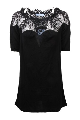 lace-knit-top-model-8118
