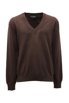 v-neck-cashmere-sweater