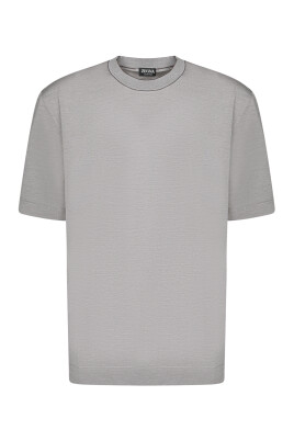 beige-t-shirt-crew-neck-minimalist-design