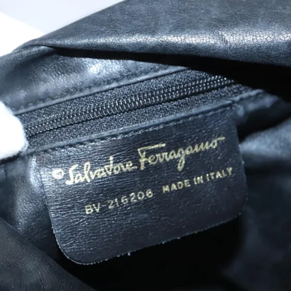 Salvatore Ferragamo Pre-owned Nylon backpacks Black Dames