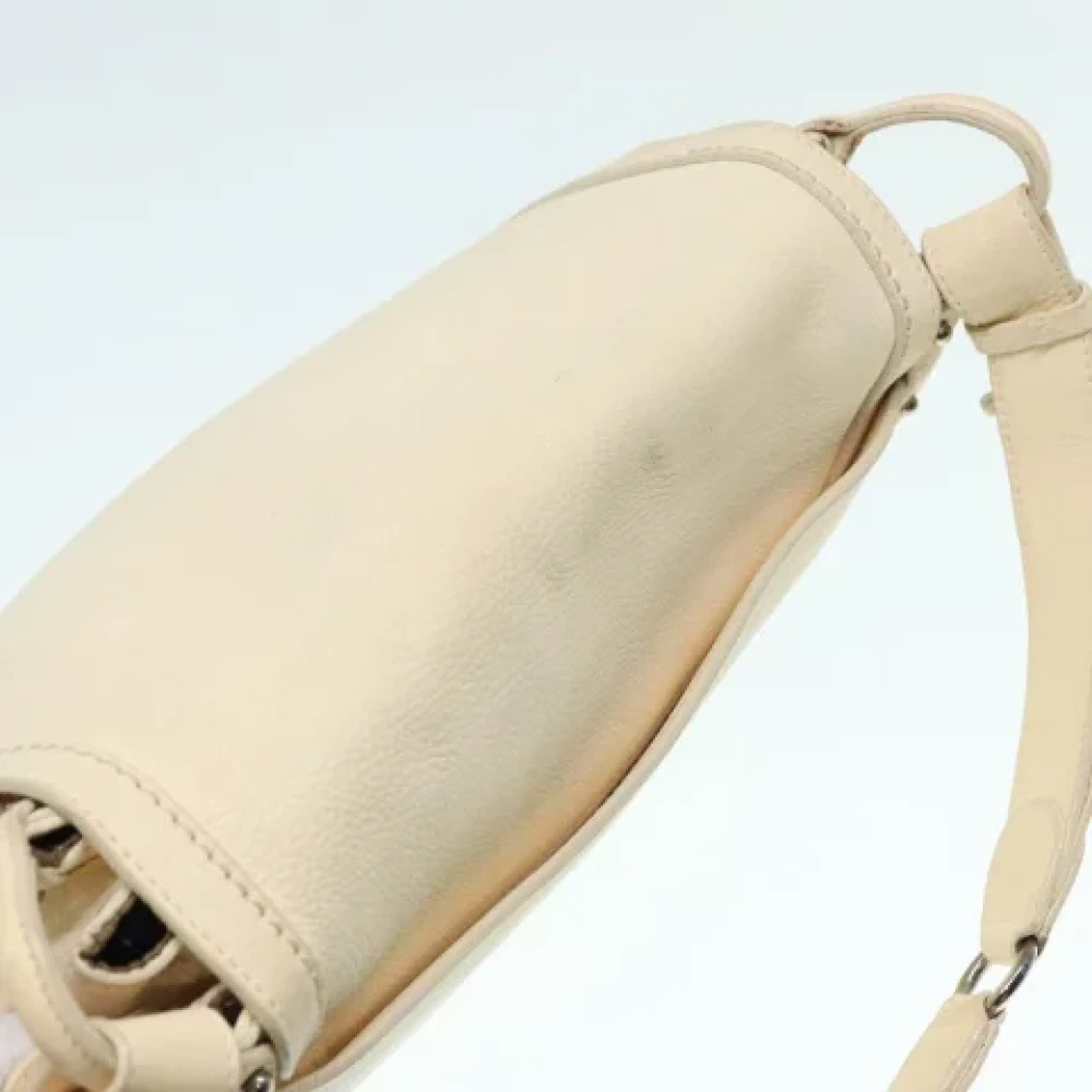 Salvatore Ferragamo Pre-owned Leather shoulder-bags White Dames