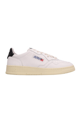 low-medalist-sneakers