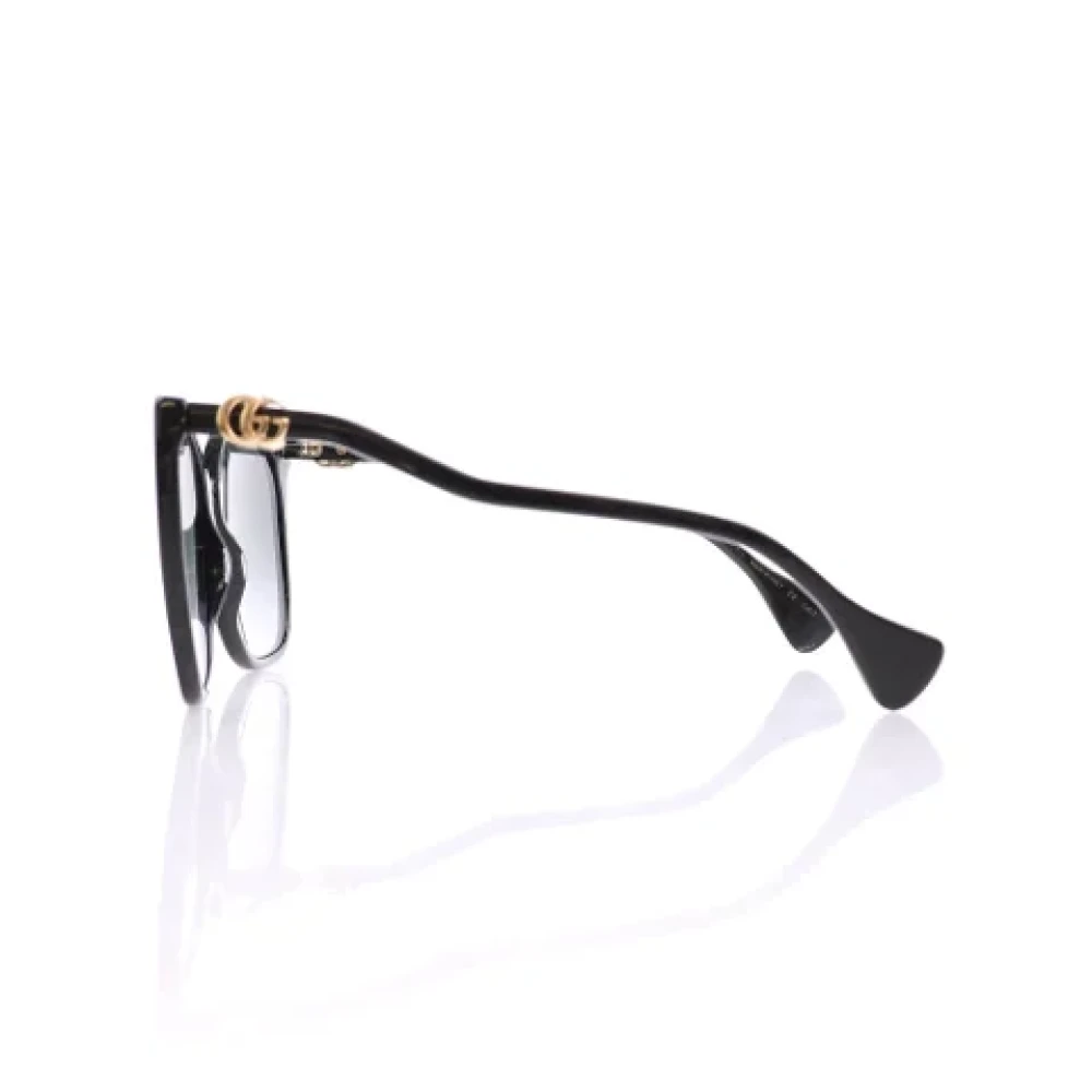 Gucci Vintage Pre-owned Plastic sunglasses Black Dames