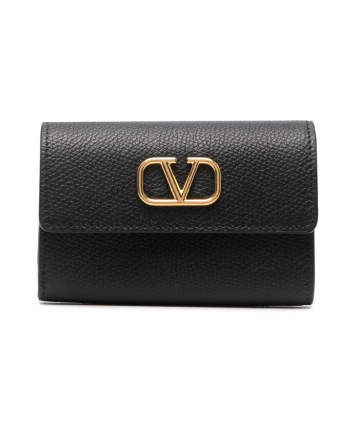 black-card-holder-with-style