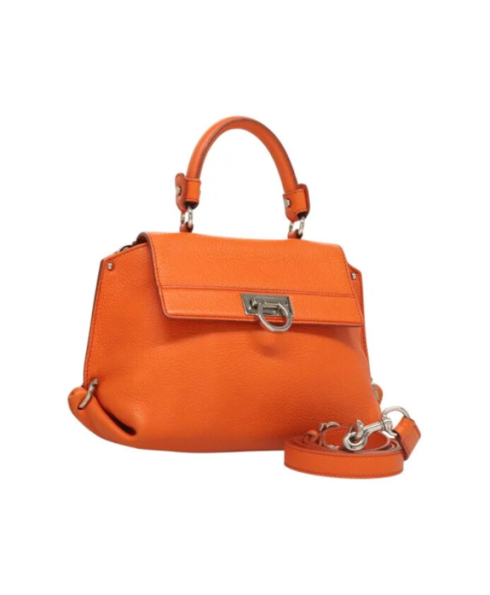 pre-owned-cuir-sacs-main