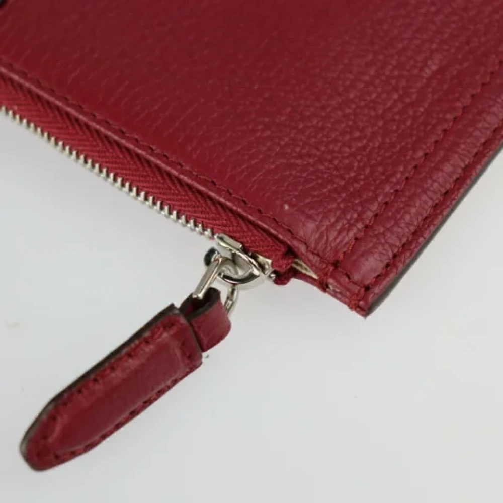 Givenchy Pre-owned Leather clutches Red Dames