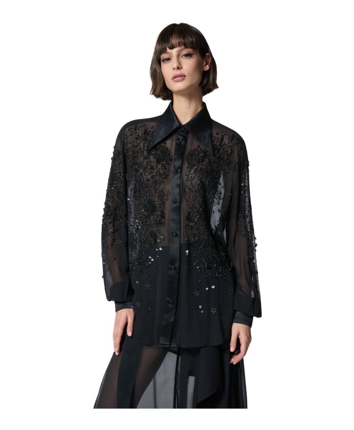 chemisier-transparent-avec-broderies-et-details-lumineux