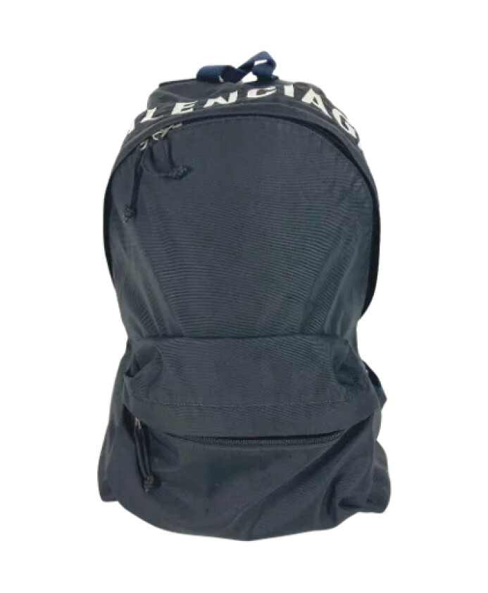 pre-owned-fabric-shoulder-bags