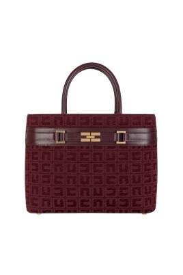grand-sac-a-bandouliere-dans-un-style-tendance