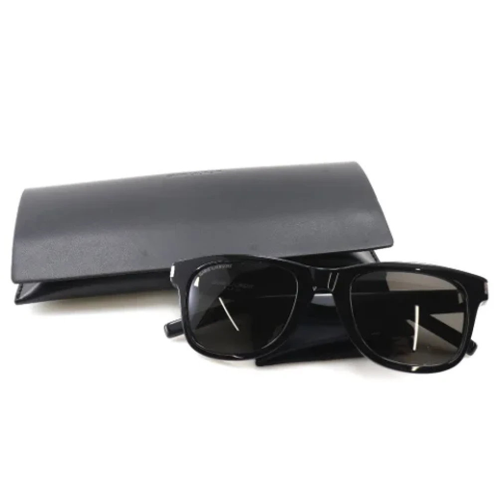 Yves Saint Laurent Vintage Pre-owned Plastic sunglasses Black Dames