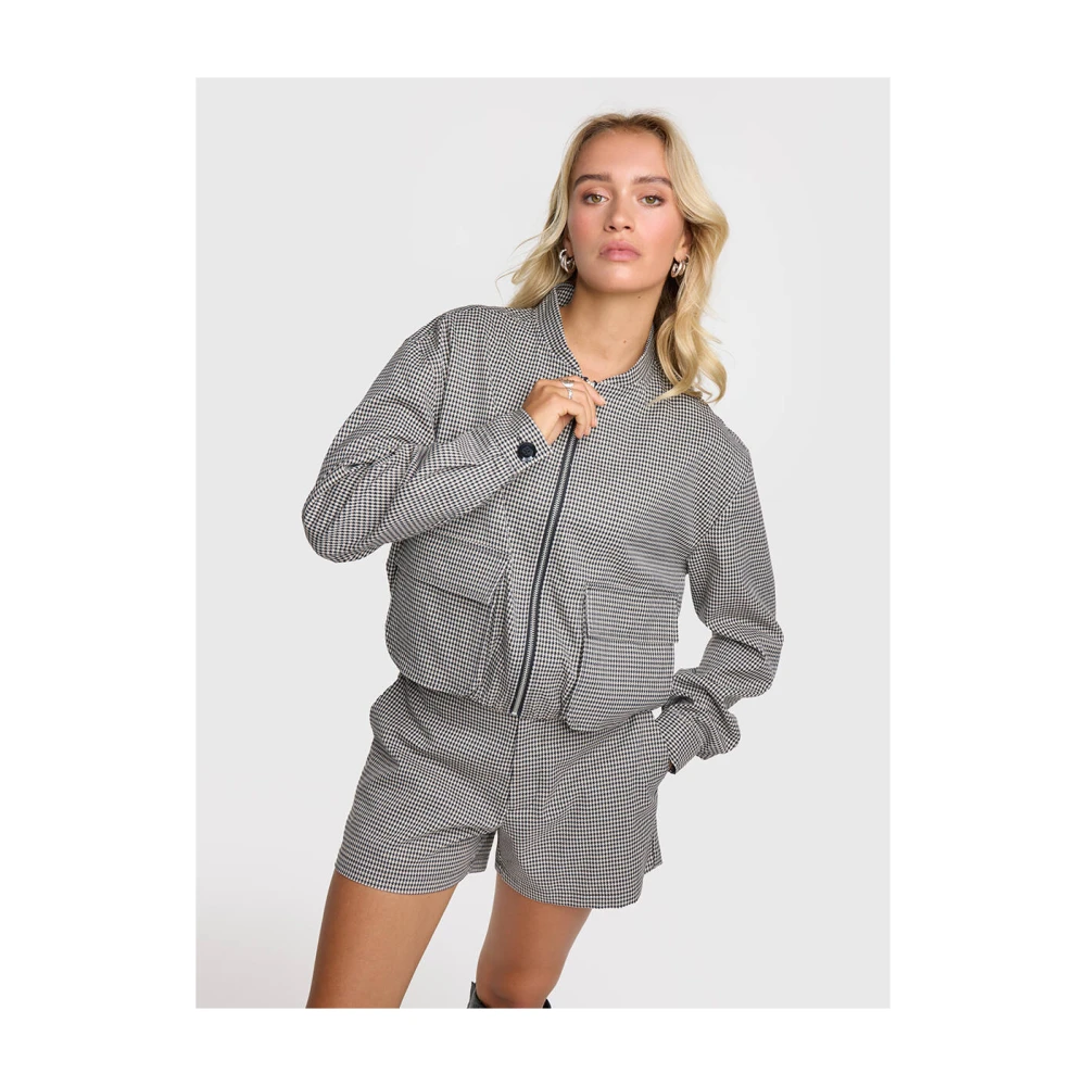 Alix The Label Gekropt Bouclé Jack Black Dames