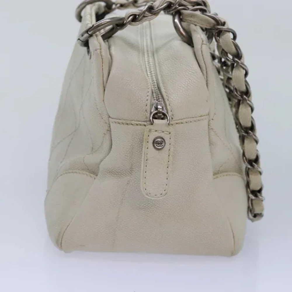 Chanel Vintage Pre-owned Leather shoulder-bags White Dames