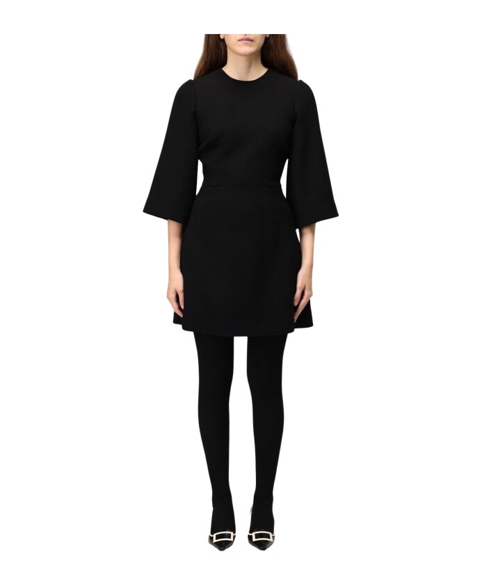 robe-elegante-noire-a-line