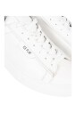 sneakers-classiques-a-lacets