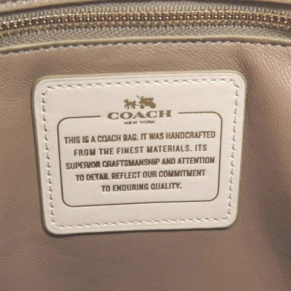 Coach Pre-owned Leather shoulder-bags White Dames