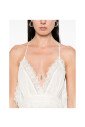 robe-blanche-a-jupe-volantee-et-col-en-v