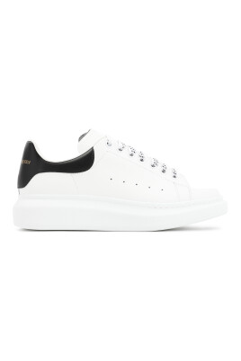 oversized-sneakers