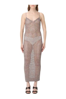 chic-maxi-dress-with-delicate-straps