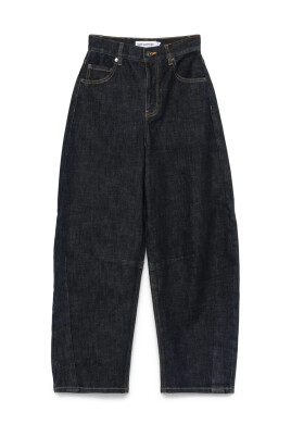 blue-jeans-portrait