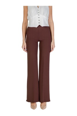 brown-zip-fastening-trousers