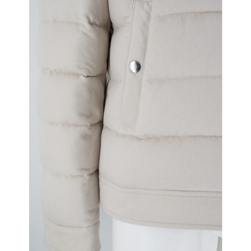 Eleventy Ultralight Down Jacket with High Collar Beige Heren
