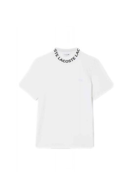 tee-shirt-blanc-avec-logo-au-cou