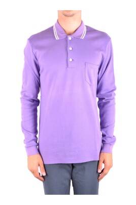 t-shirt-polo-sweater