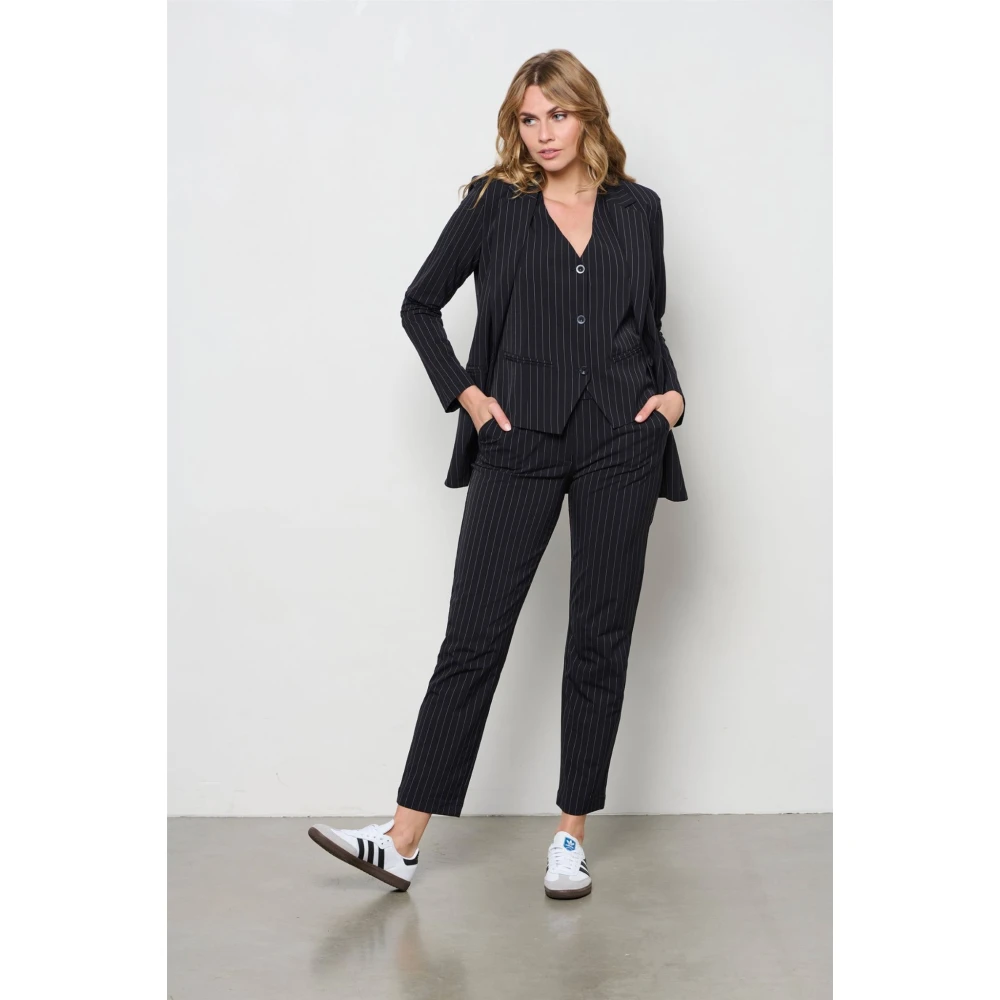&Co Woman Pin-Stripe Cigarette Broek Zwart Black Dames