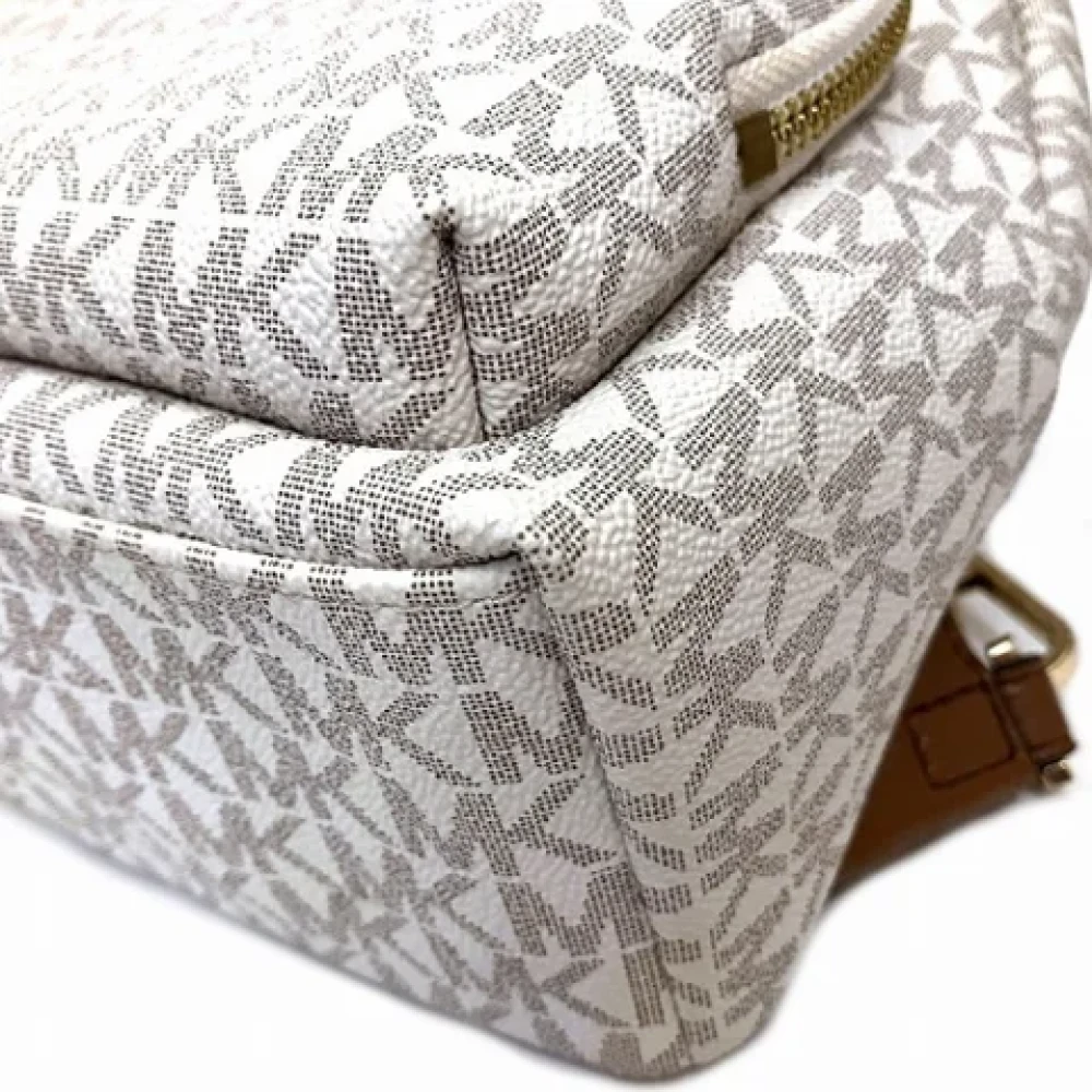 Michael Kors Pre-owned Canvas backpacks Beige Dames