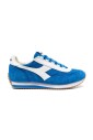 baskets-bleues-a-semelle-epaisse-en-caoutchouc