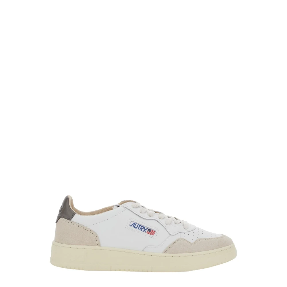 Autry Witte Medalist Low Woman Sneakers Dames Schoenen