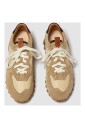 zand-suede-runner-met-zwarte-details