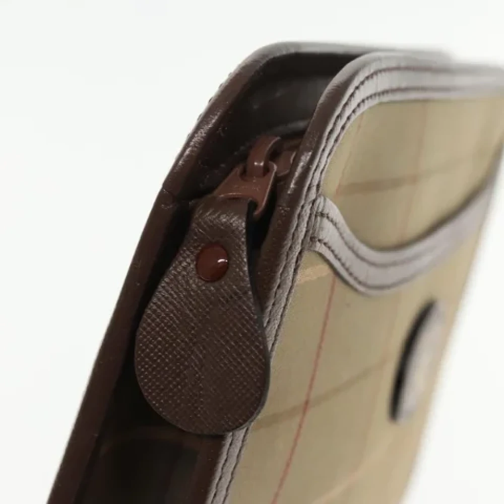 Burberry Vintage Pre-owned Canvas clutches Brown Dames
