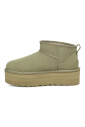 classic-ultra-mini-boots