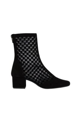 H25 Boots