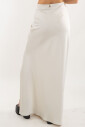jupe-longue-en-satin-beige-a-fente