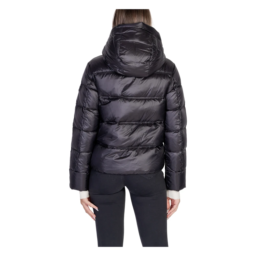 Peuterey Damesjassen en Mantels Collectie Black Dames