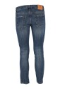 short-jeans-en-bleu