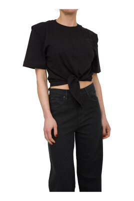 black-tee-shirt-stylish-casual-wear