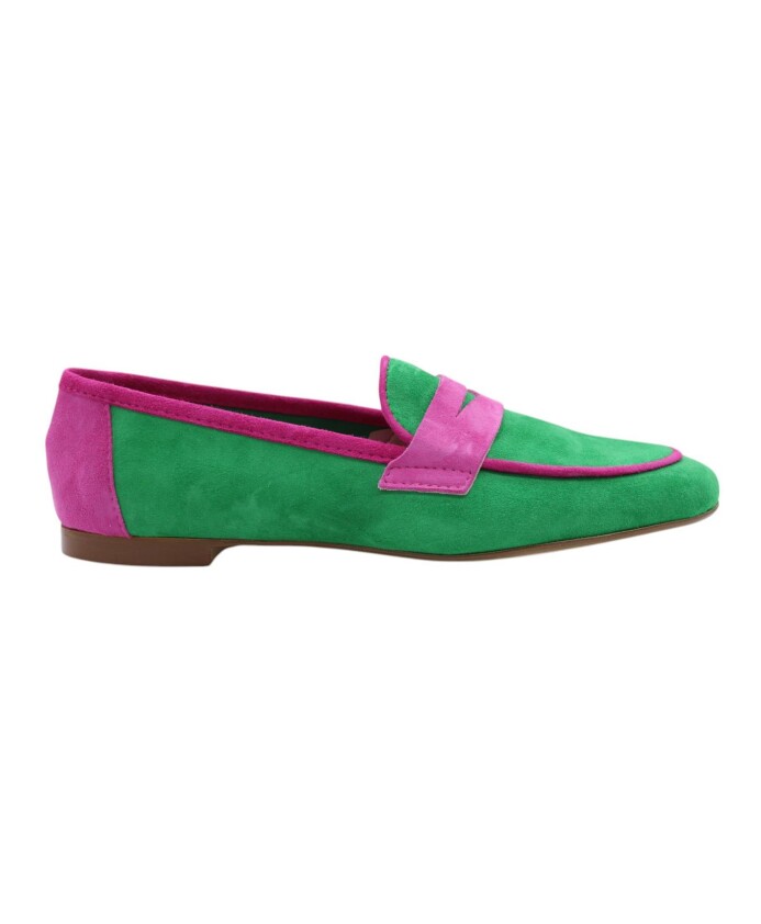 classic-leather-moccasin-shoes
