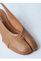 escarpins-slingback-en-cuir-avec-detail