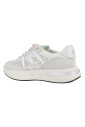sneakers-blancs-en-mesh-et-daim