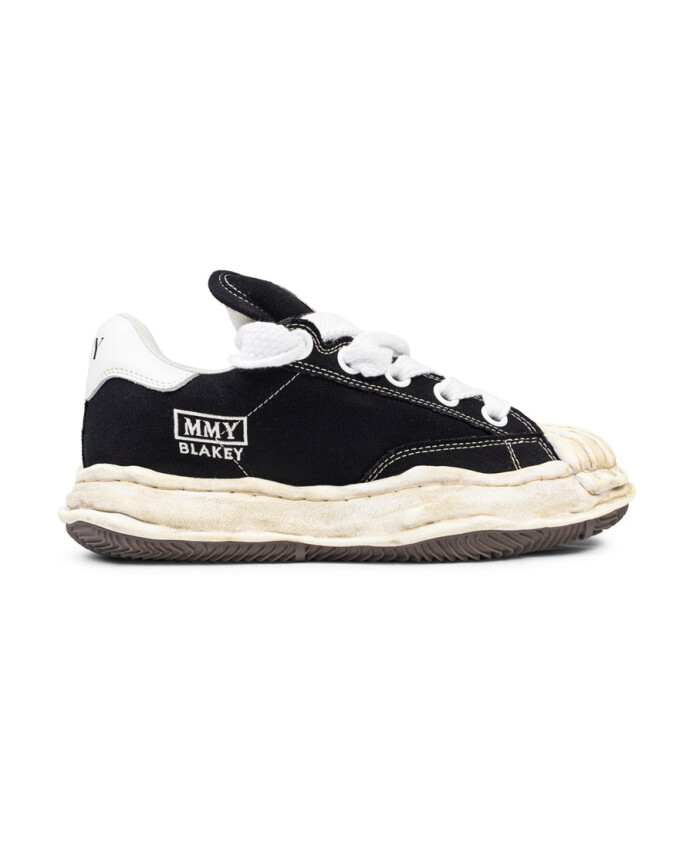 sneaker-basse-en-toile-matelassee-noire