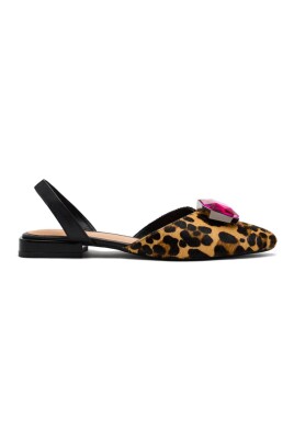 slingback-a-imprime-animal-avec-detail-en-pierre