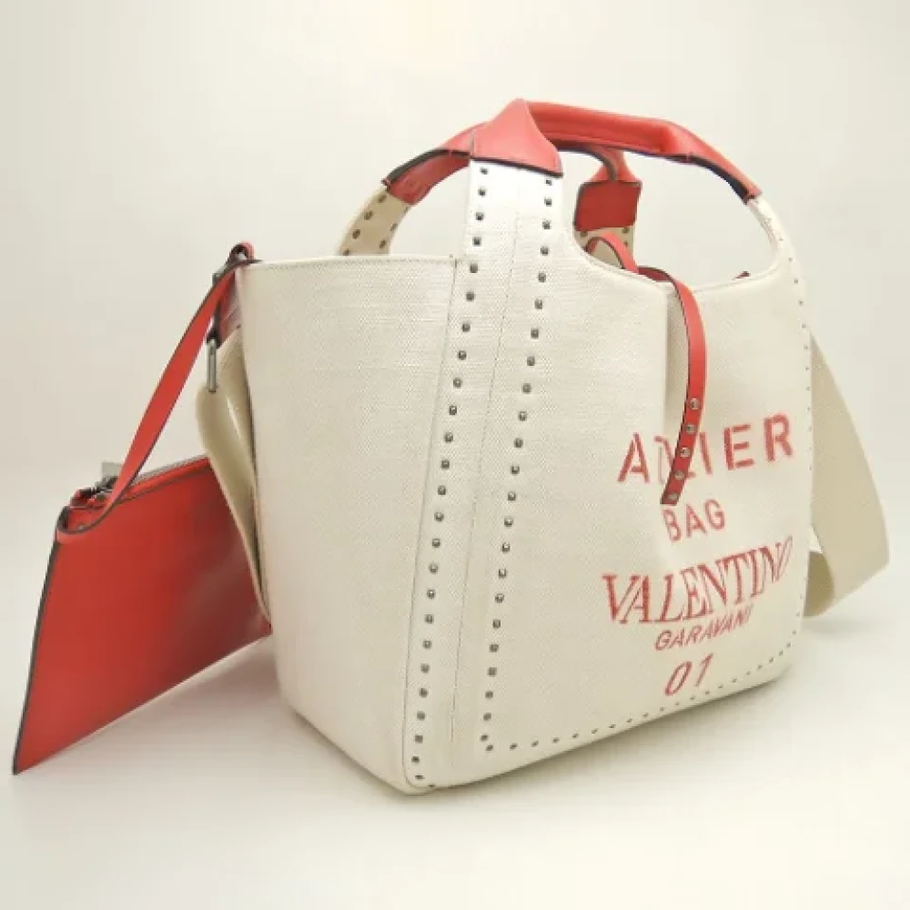 Valentino Vintage Pre-owned Canvas handbags Beige Dames
